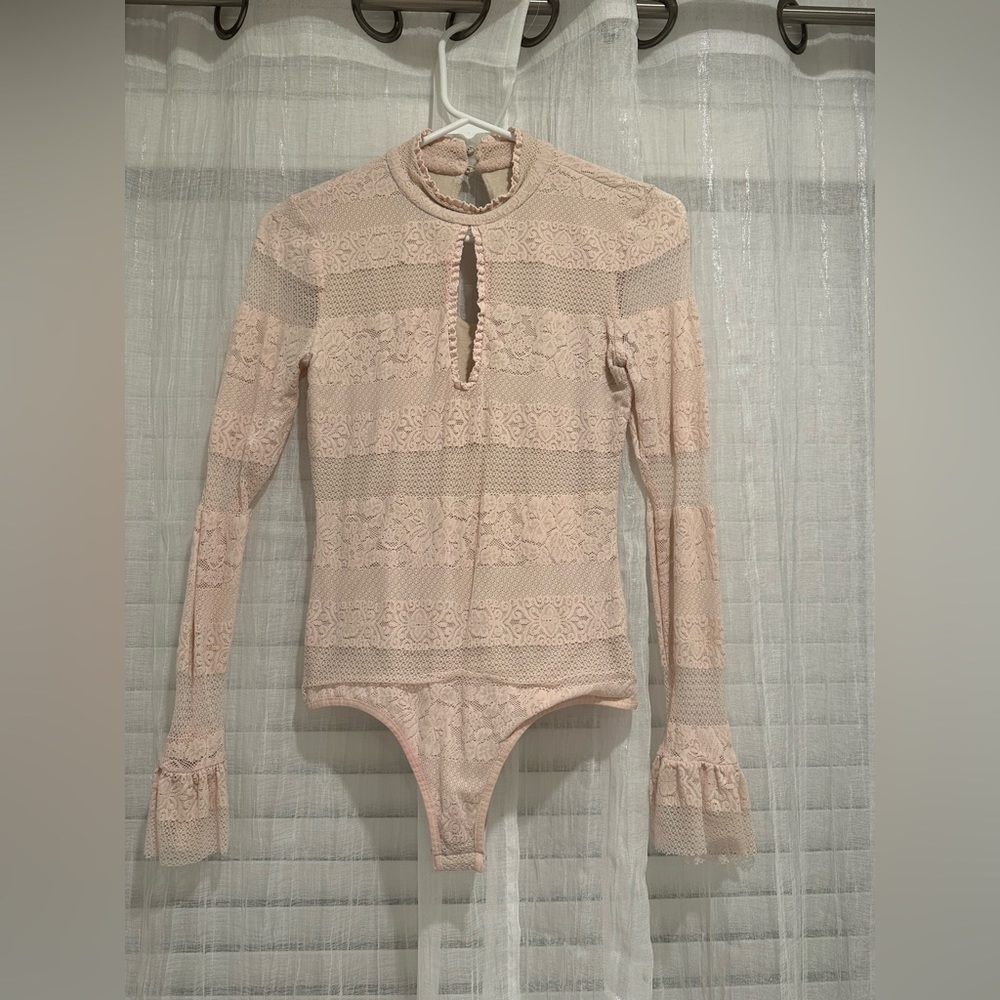 BEBE Pink Lace Nude Illusion Keyhole Bodysuit